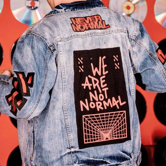 Jean jacket sam and colby - Picture 2 of 2